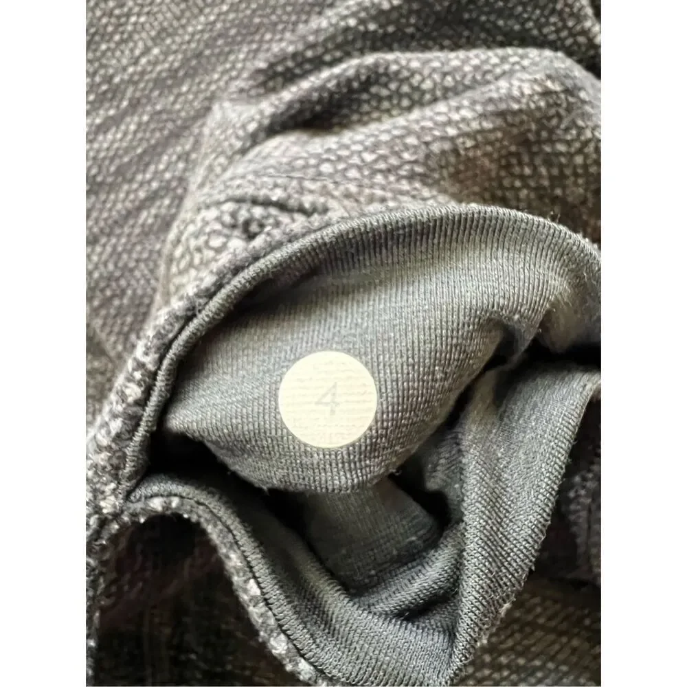 Lululemon Coco Pique Black White / Black Wunder Under Athletic Leggings Size 4